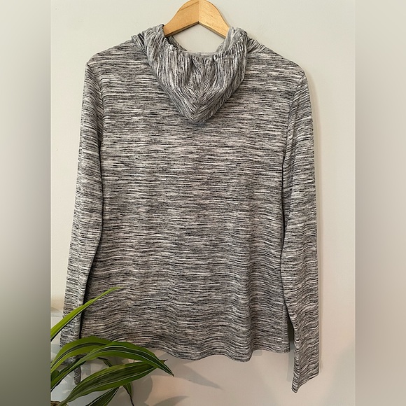 Shape Pull Over Sweater Grey size Medium - Picture 3 of 4